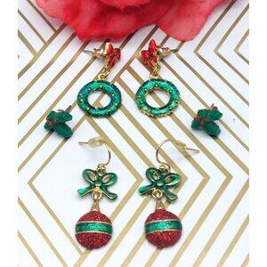 Cute Lot of 3 CHRISTMAS Earrings Dangle Ornament Holly Studs and Wreaths & Bows
